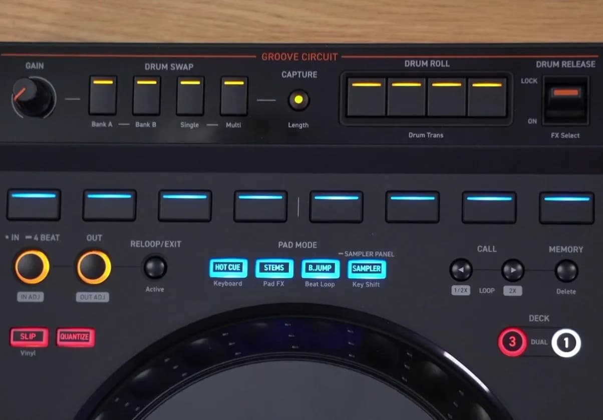 ALPHATHETA DDJ-GRV6 Groove Circuit