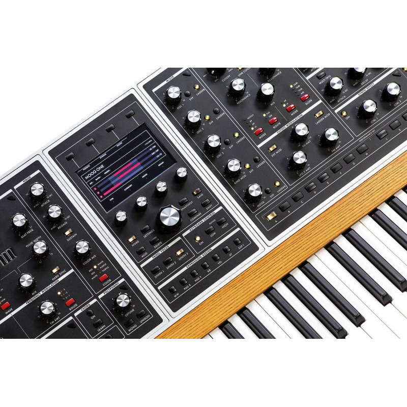 Moog One 8 Voice по цене 794&nbsp;880 ₽