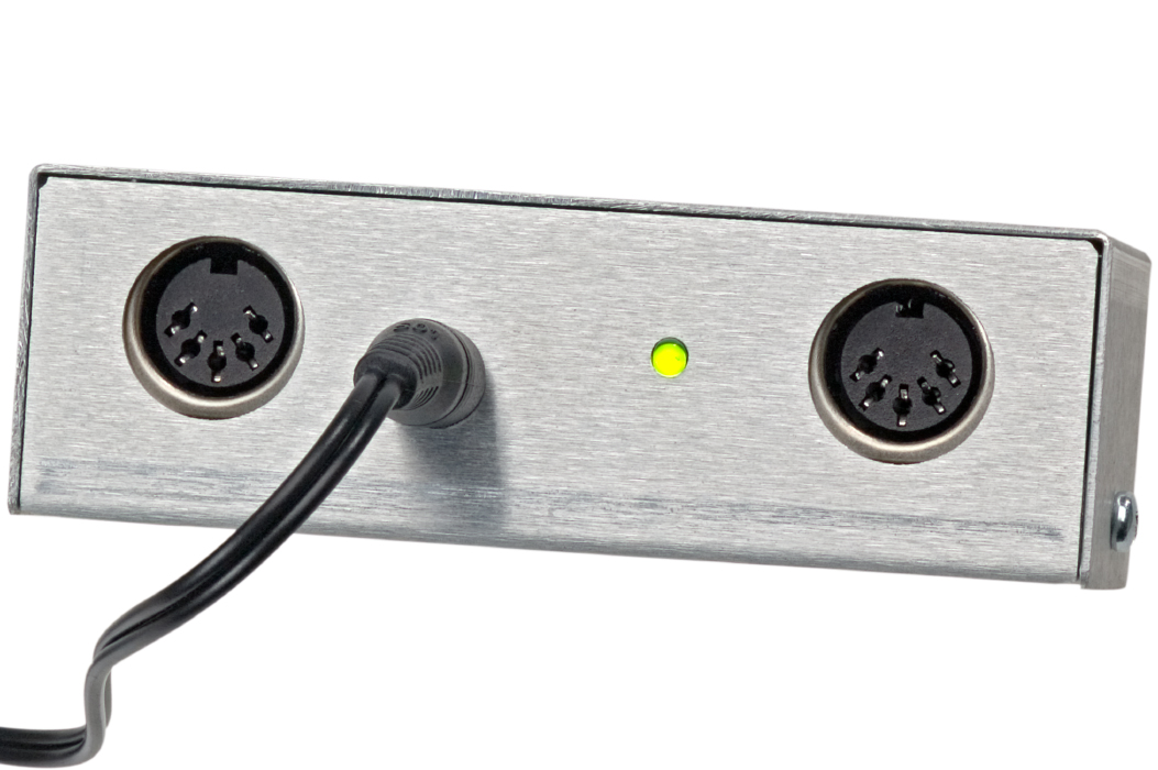 Kenton Thru 5 – 1 MIDI IN to 5 THRU по цене 8&nbsp;160 ₽