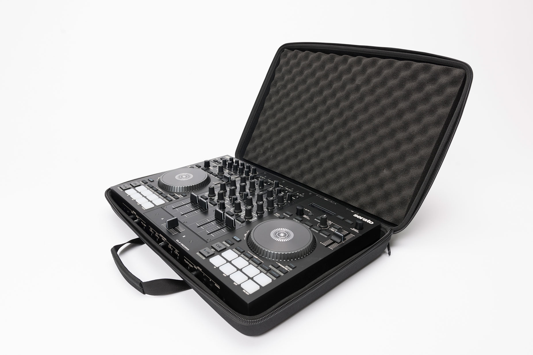 Magma CTRL Case DJ-707 black/black по цене 8&nbsp;030 ₽