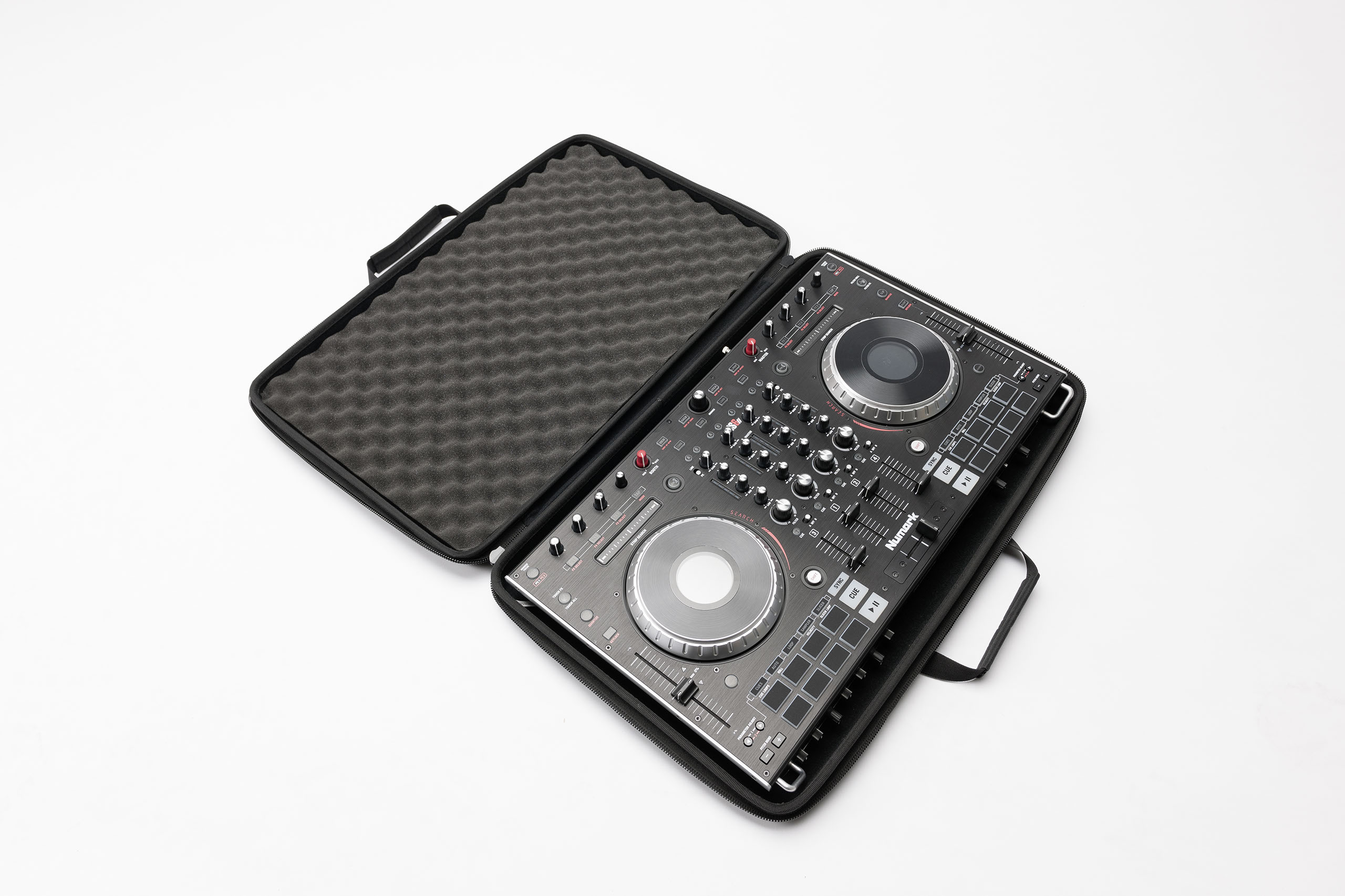 MAGMA CTRL Case NS6 по цене 8&nbsp;050 ₽