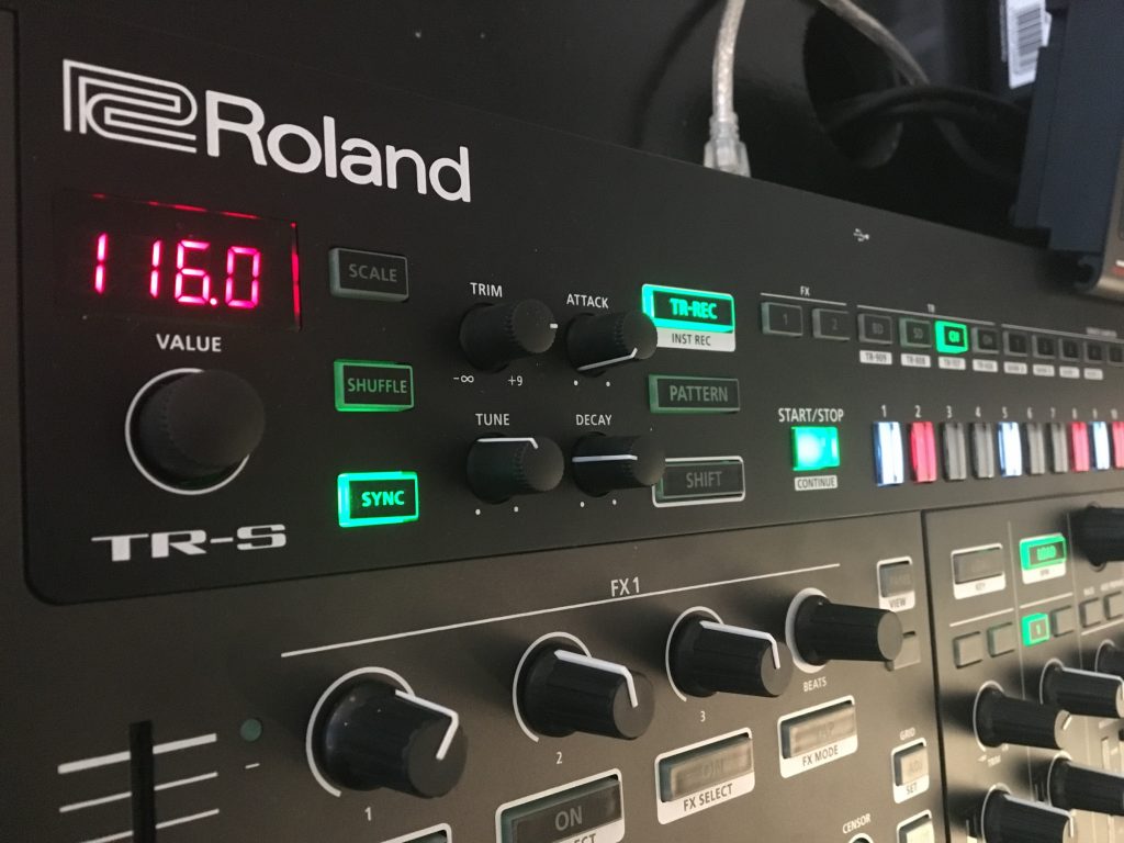 Roland DJ-808 по цене 104&nbsp;490 ₽