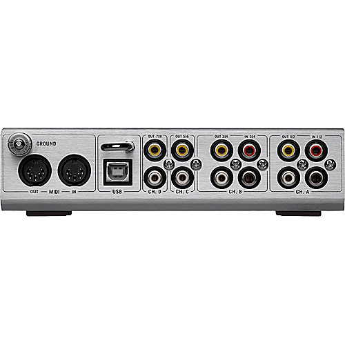 Native Instruments Audio 8 DJ Б/У по цене 9&nbsp;000 ₽