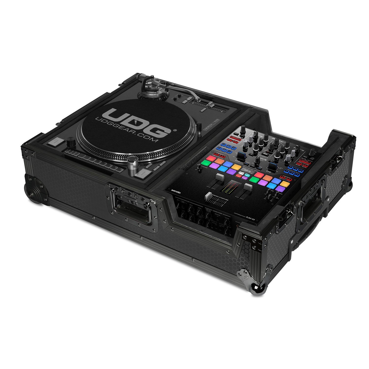 UDG Ultimate Flight Case Scratch Black Plus по цене 44&nbsp;160 ₽