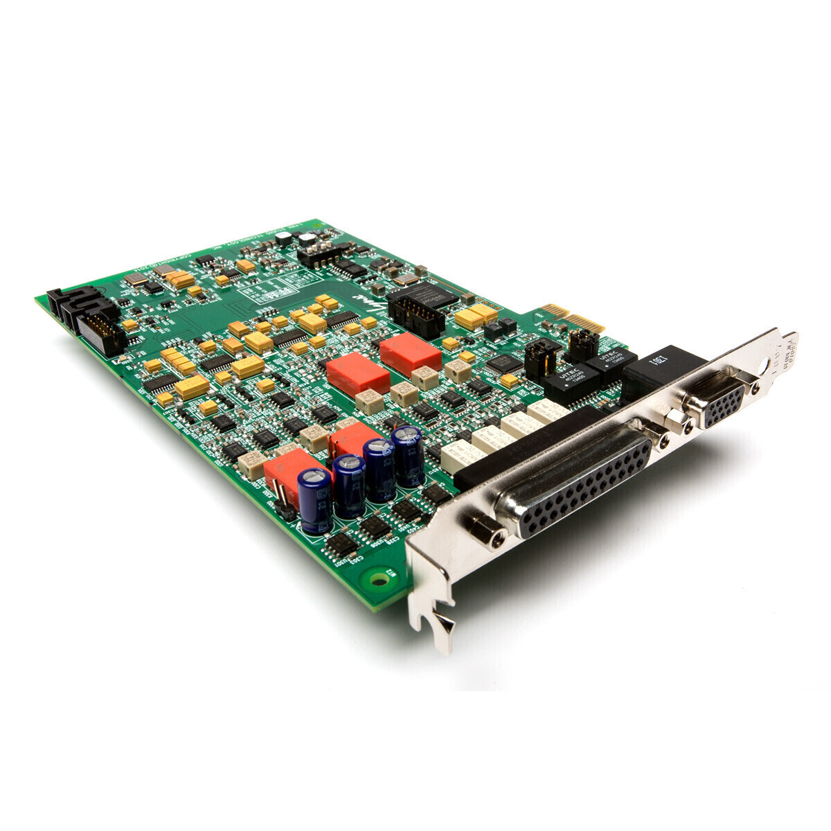 Lynx Studio E44 по цене 105&nbsp;740 ₽