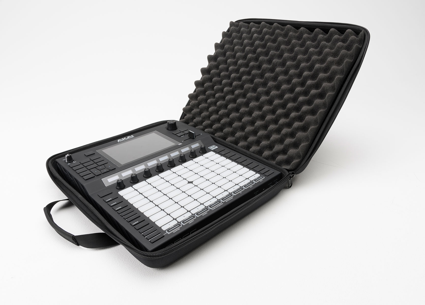 Magma CTRL Case Force black/black по цене 9&nbsp;180 ₽