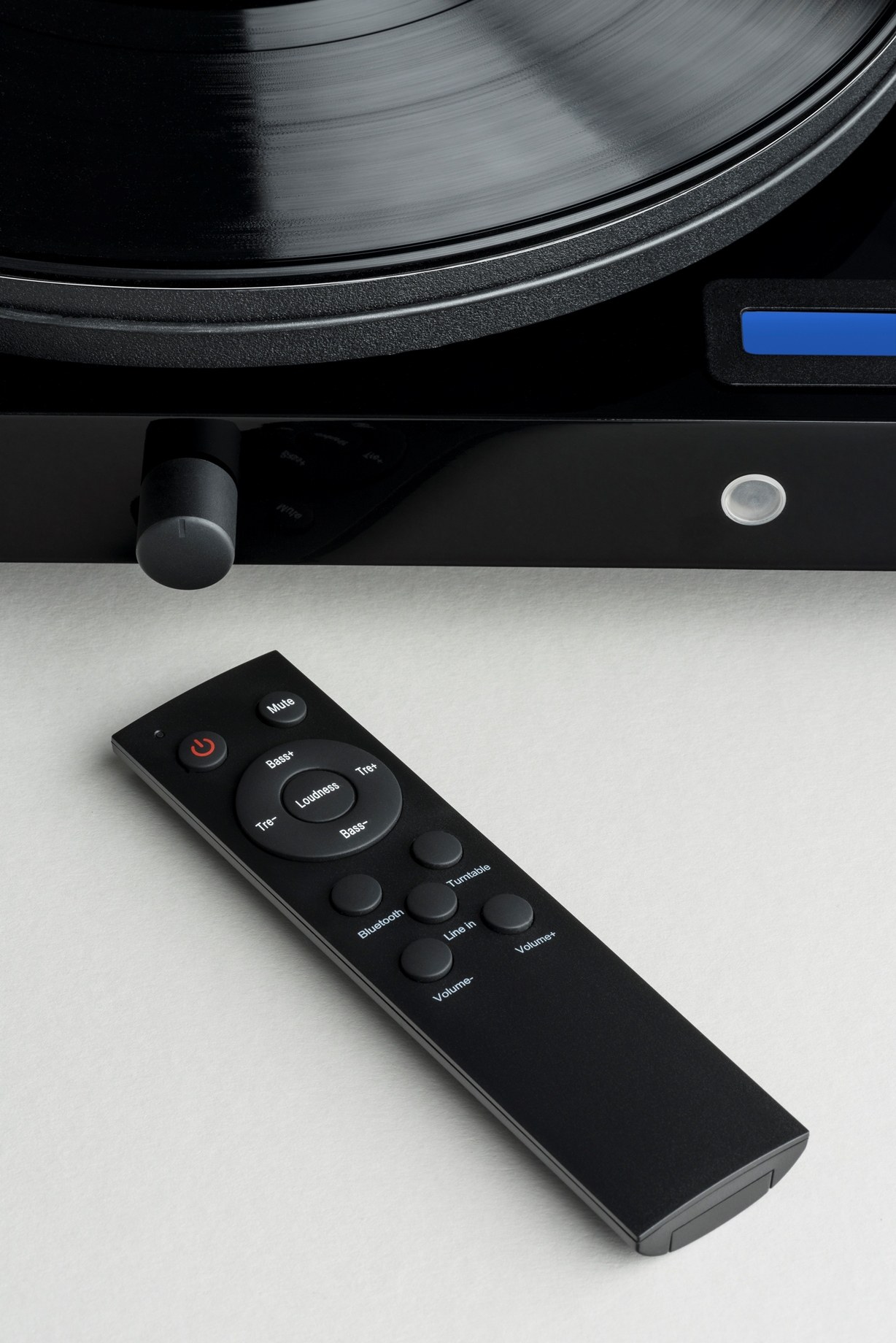 Pro-Ject Juke Box E (OM 5E) Black по цене 46&nbsp;000 ₽