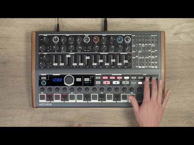 Arturia MiniBrute 2 Noir по цене 67&nbsp;990 ₽