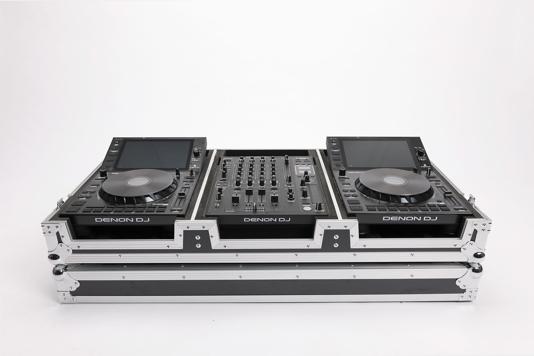 Magma Multi-Format Case Player/Mixer-Set black/silver по цене 55&nbsp;180 ₽
