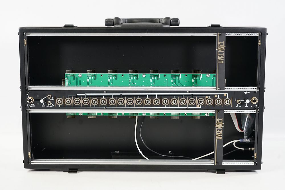 Make Noise 7U CV Bus Case по цене 92&nbsp;490 ₽