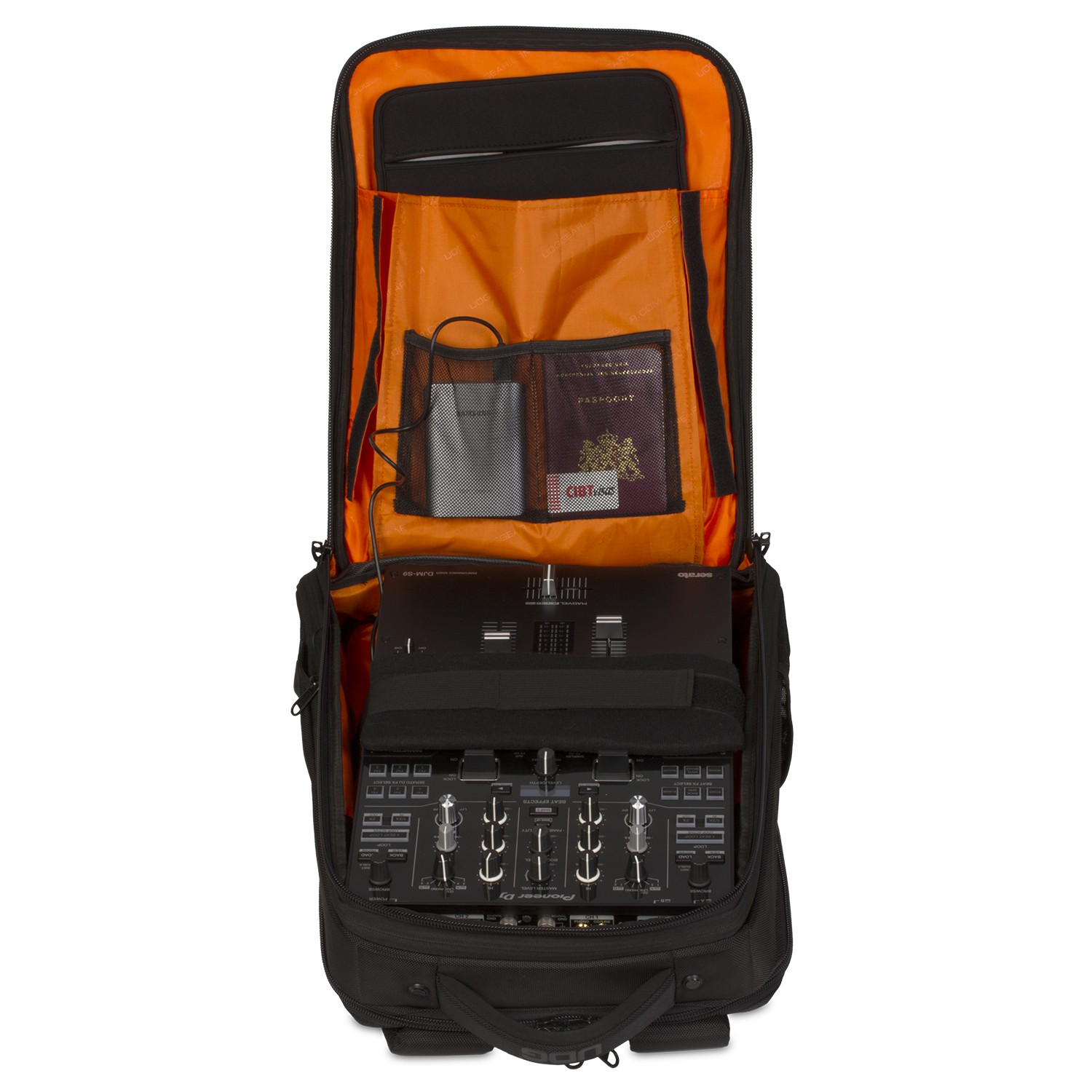 UDG Ultimate Backpack Slim Black/Orange Inside по цене 10&nbsp;630 ₽