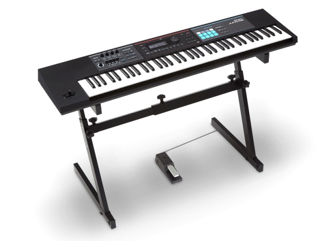 Roland JUNO-DS76 по цене 77&nbsp;490 ₽