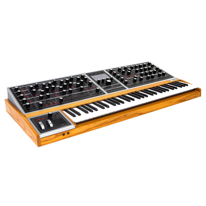 Moog One 8 Voice по цене 794&nbsp;880 ₽