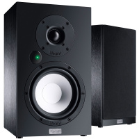 Magnat Multi Monitor 220 Black по цене 59&nbsp;990.00 ₽