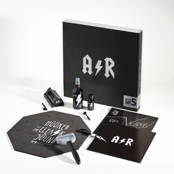 Analog Renaissance Набор Rock Legacy Edition №5 комплексный уход по цене 10&nbsp;000 ₽