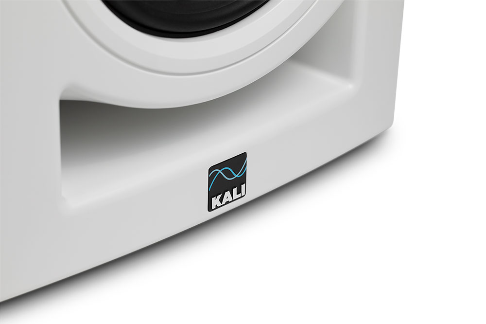 Kali Audio LP-6 White по цене 17&nbsp;990 ₽