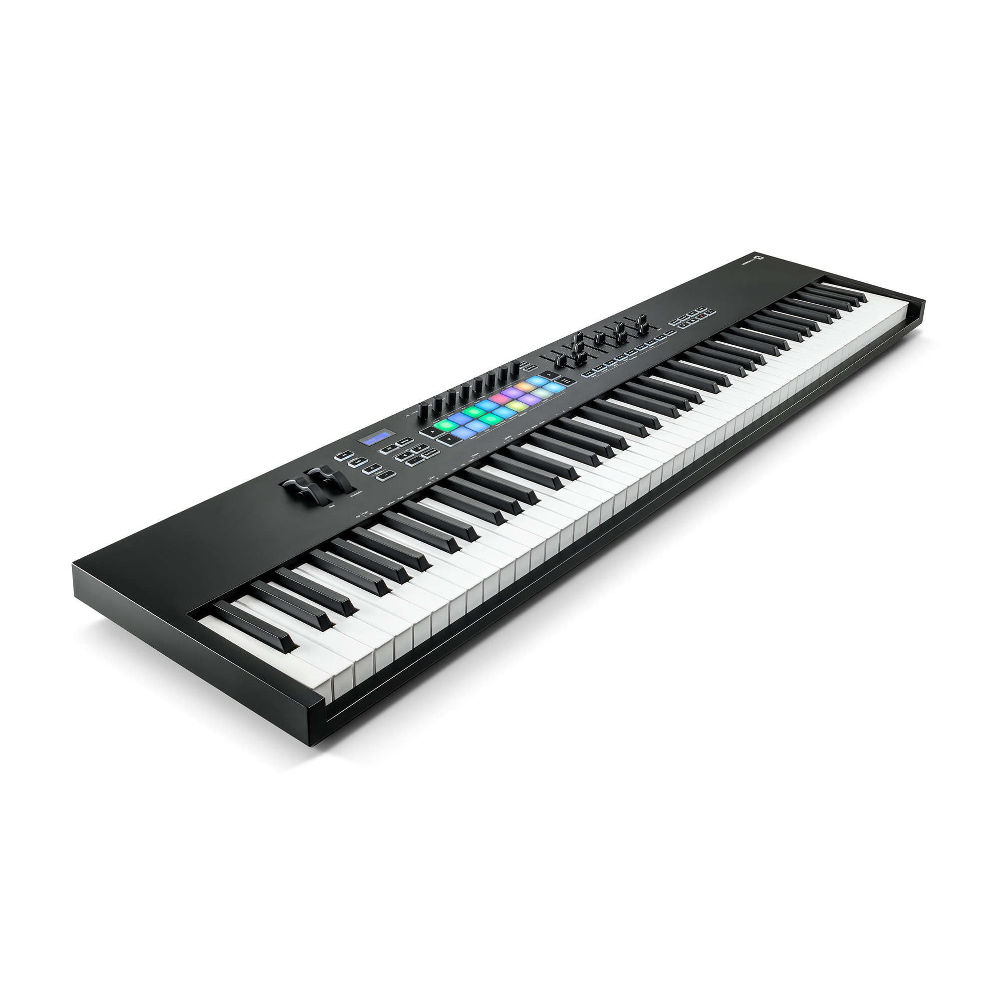 Novation Launchkey 88 MK3 по цене 52&nbsp;670 ₽