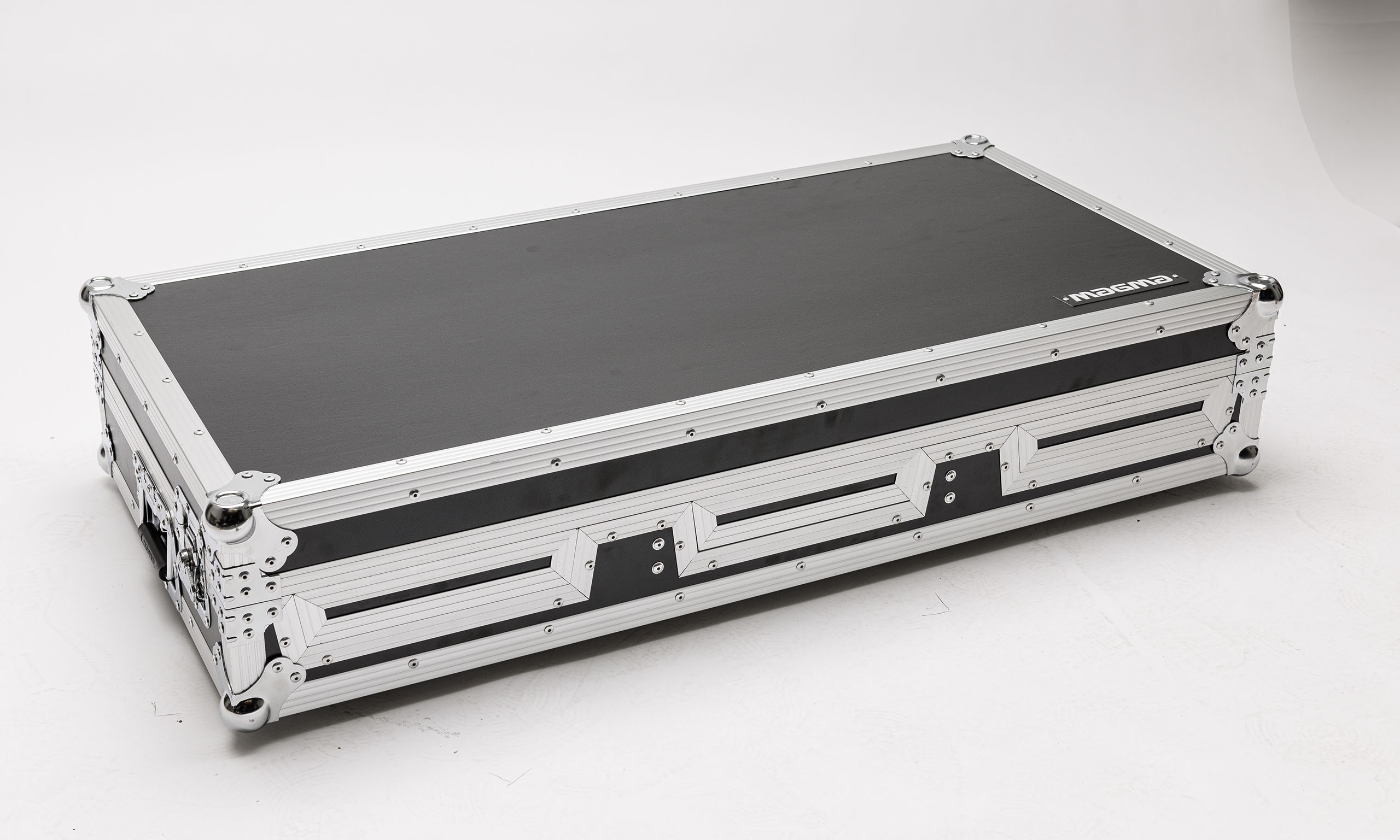 Magma Multi-Format Case Player/Mixer-Set black/silver по цене 55&nbsp;180 ₽