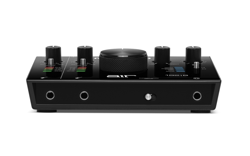 M-Audio AIR 192 | 8 по цене 31&nbsp;990 ₽
