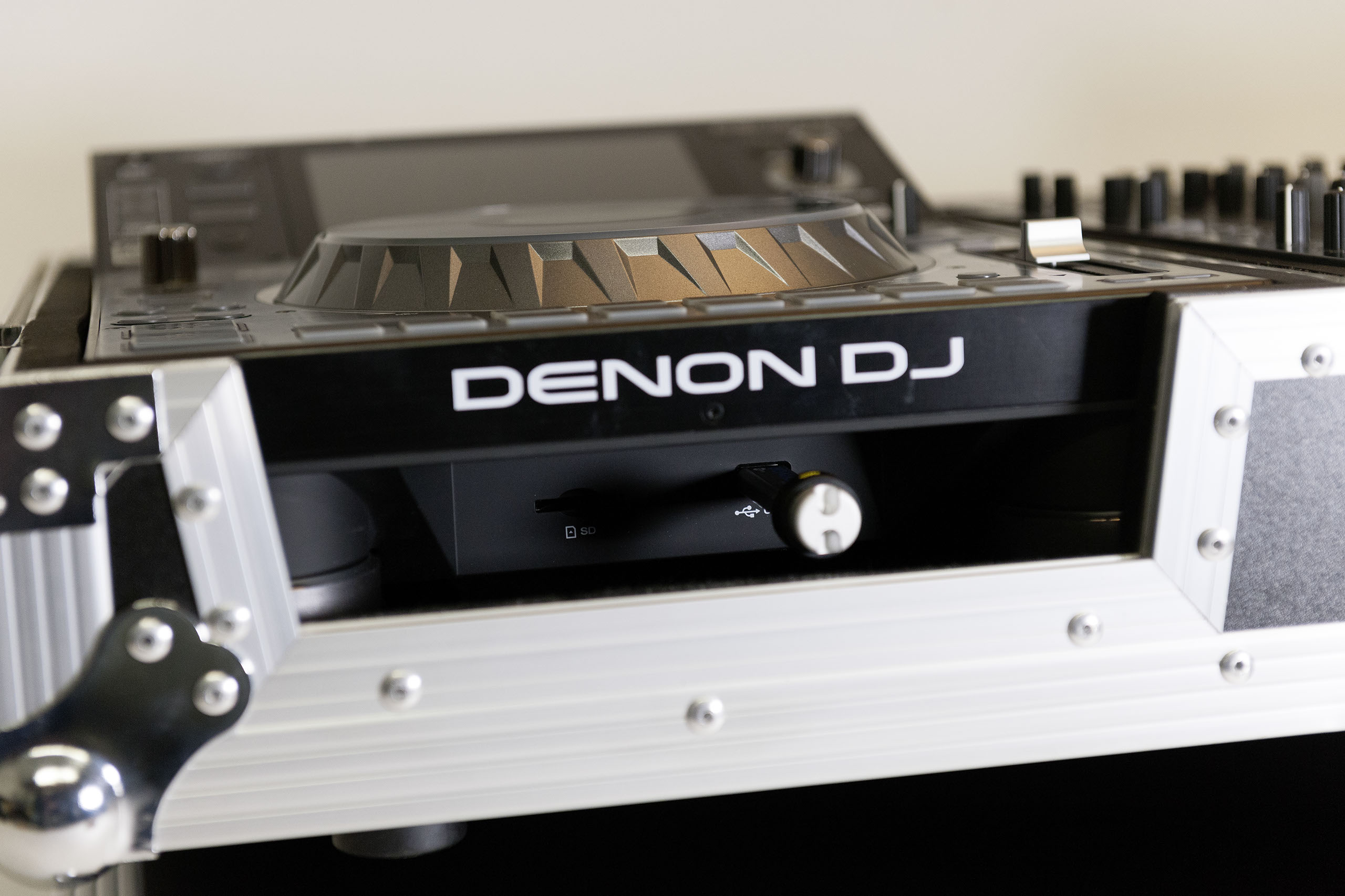 Magma DJ-Controller Case 5000/1800 Prime black/silver по цене 54&nbsp;050 ₽