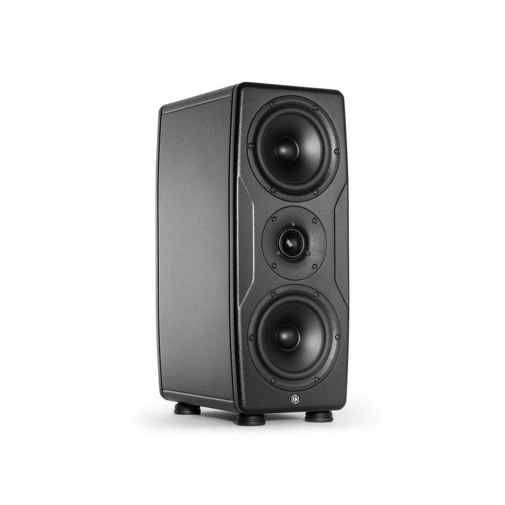 IK Multimedia iLoud Precision MTM MK2 по цене 115&nbsp;000.00 ₽