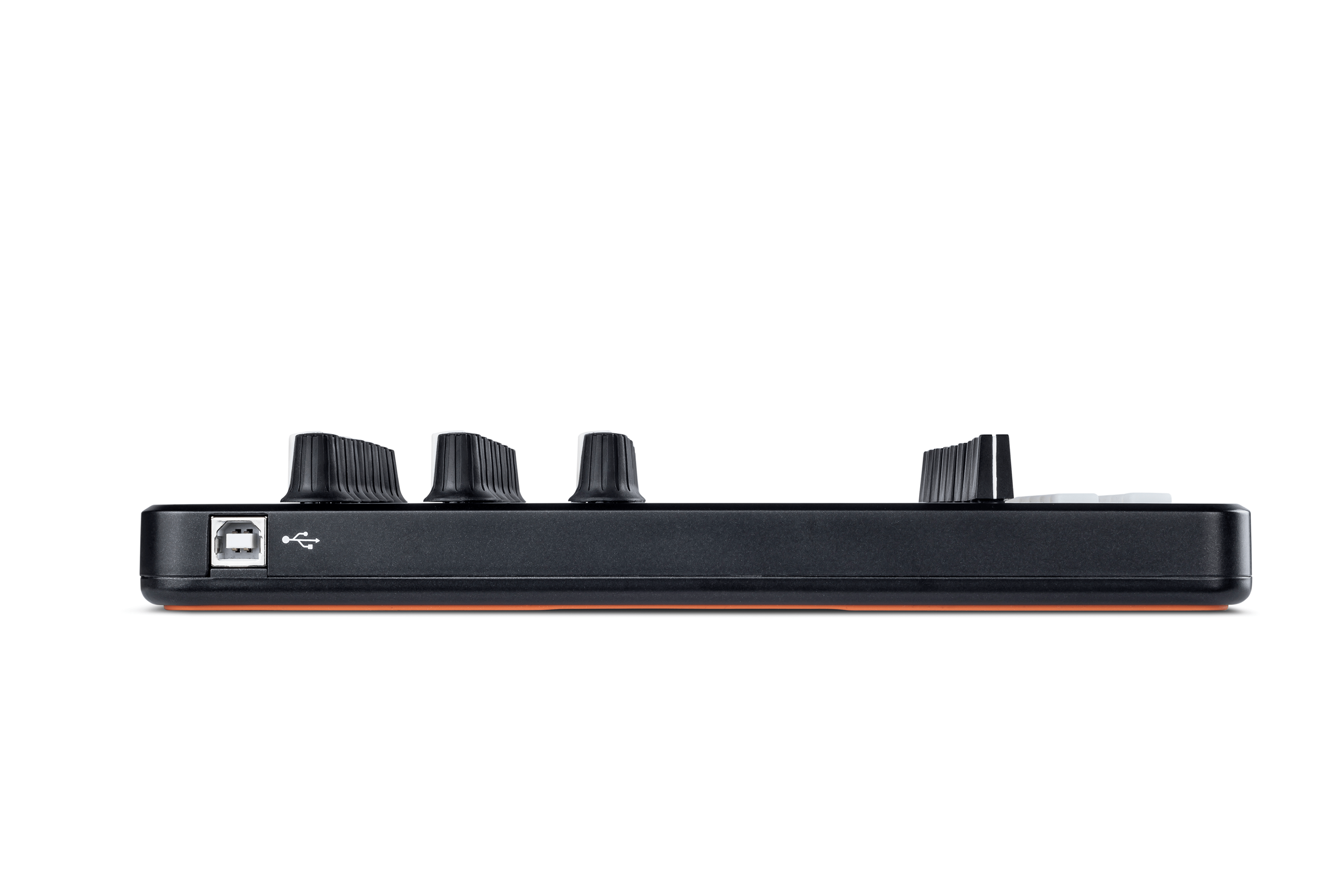 Novation Launch Control XL MK2 по цене 18&nbsp;680 ₽