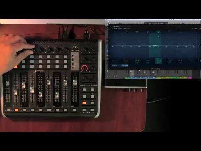 Behringer X-Touch Compact по цене 33&nbsp;650 ₽
