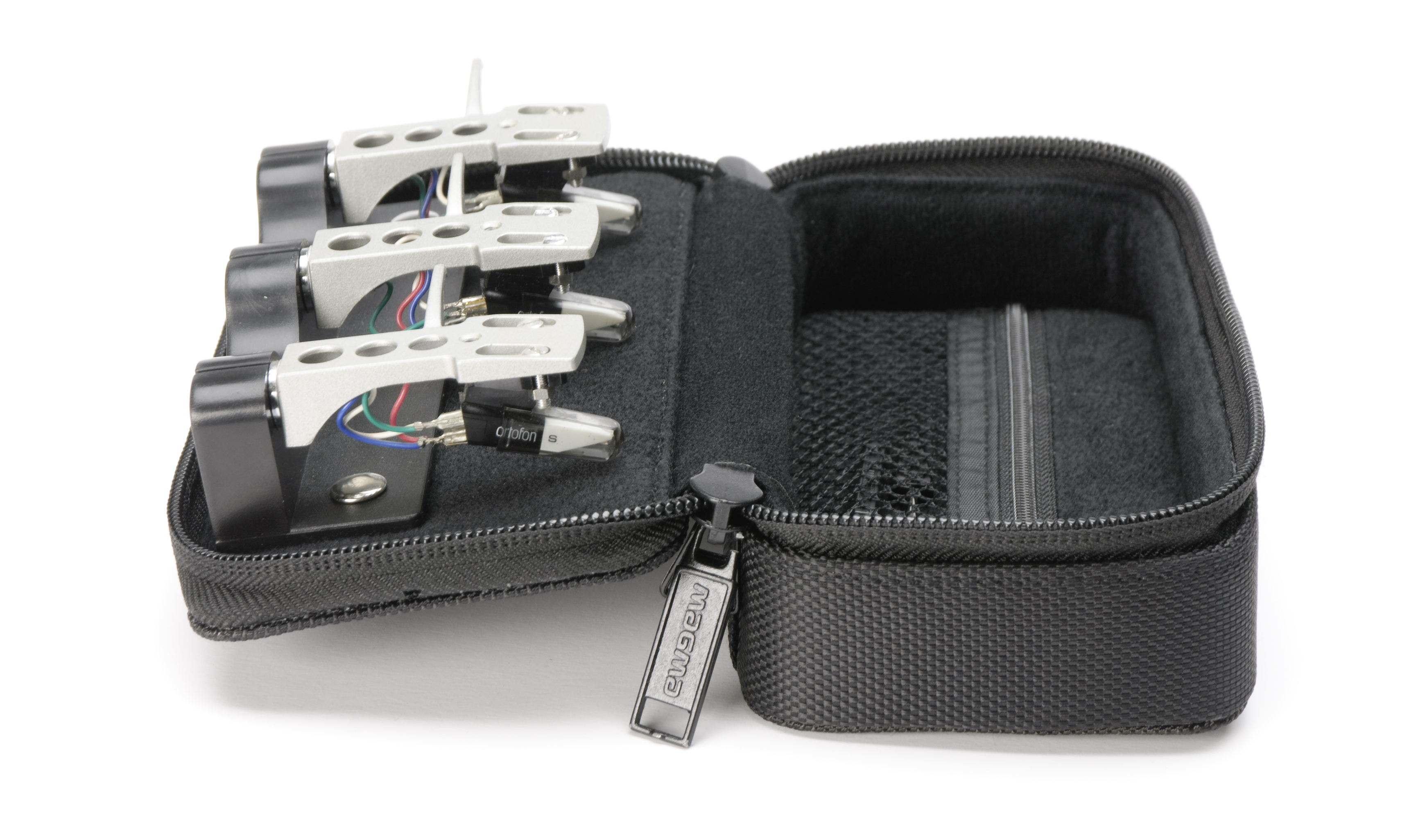 Magma Headshell-Case black/black по цене 3&nbsp;430 ₽