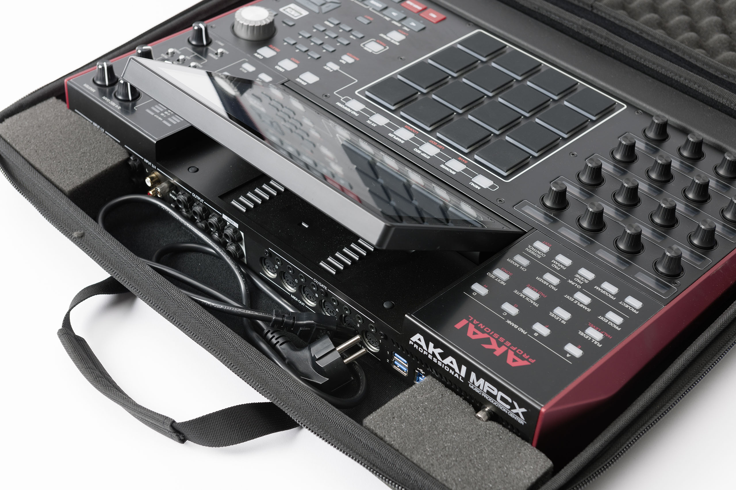 Magma CTRL Case MPC X black/black по цене 11&nbsp;480 ₽
