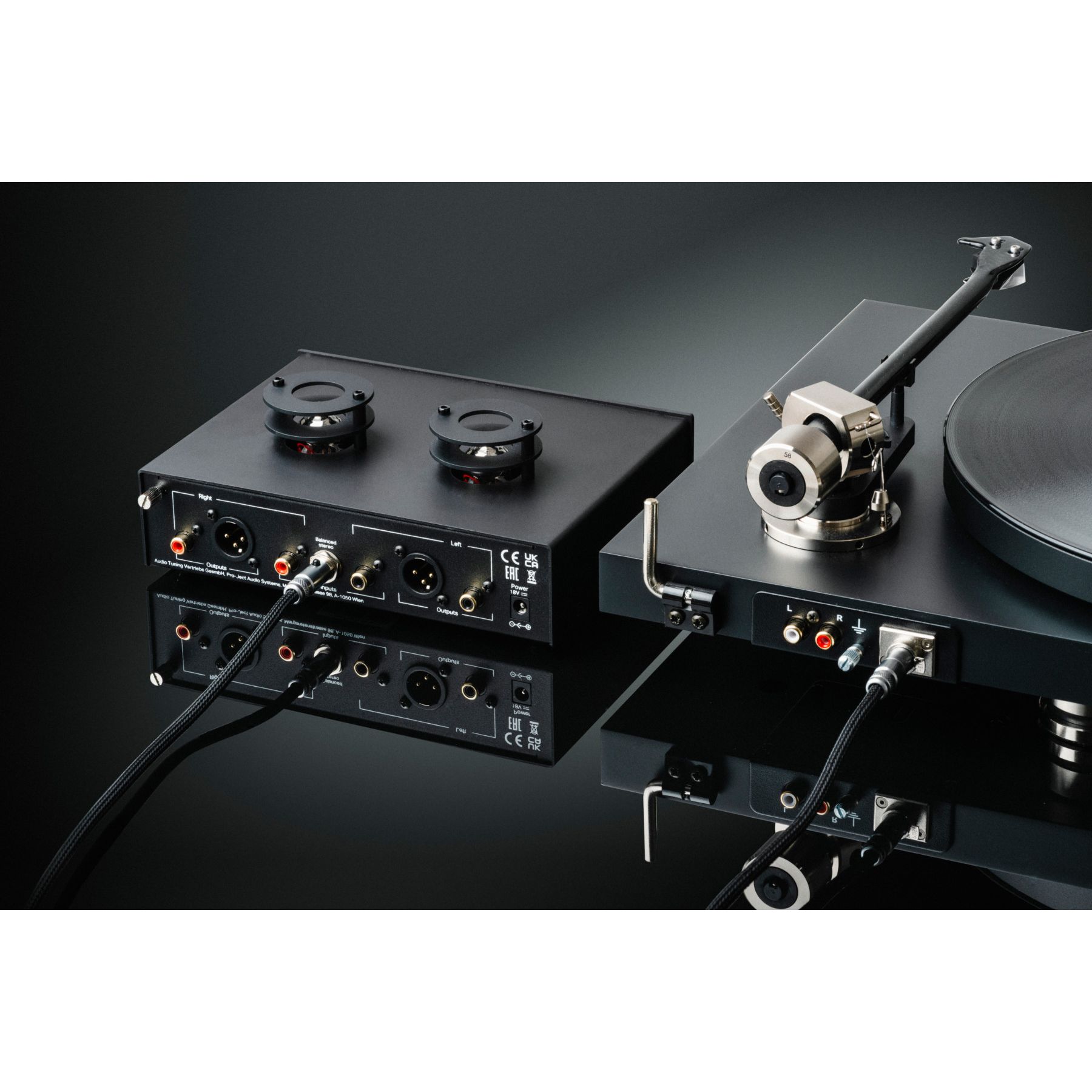 Pro-Ject Tube Box S3 B Black по цене 77&nbsp;000.00 ₽