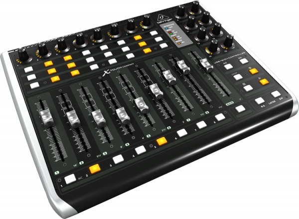 Behringer X-Touch Compact по цене 33&nbsp;650 ₽