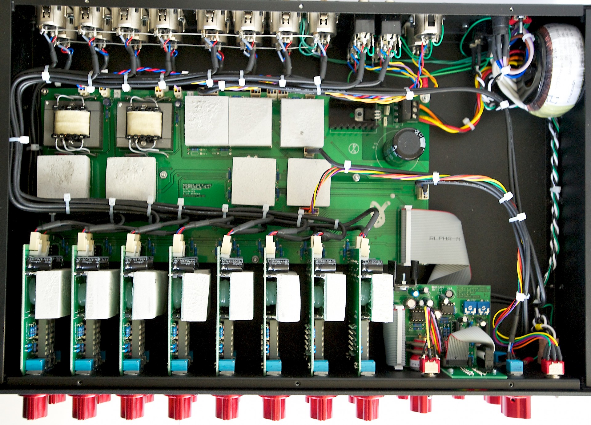 Phoenix Audio Nicerizer 16 MK2 Summing Mixer по цене 259&nbsp;570 ₽