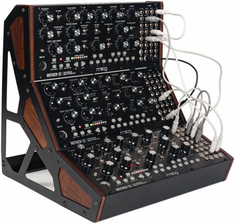 Moog Mother 3 Tier Rack Kit по цене 9&nbsp;690 ₽