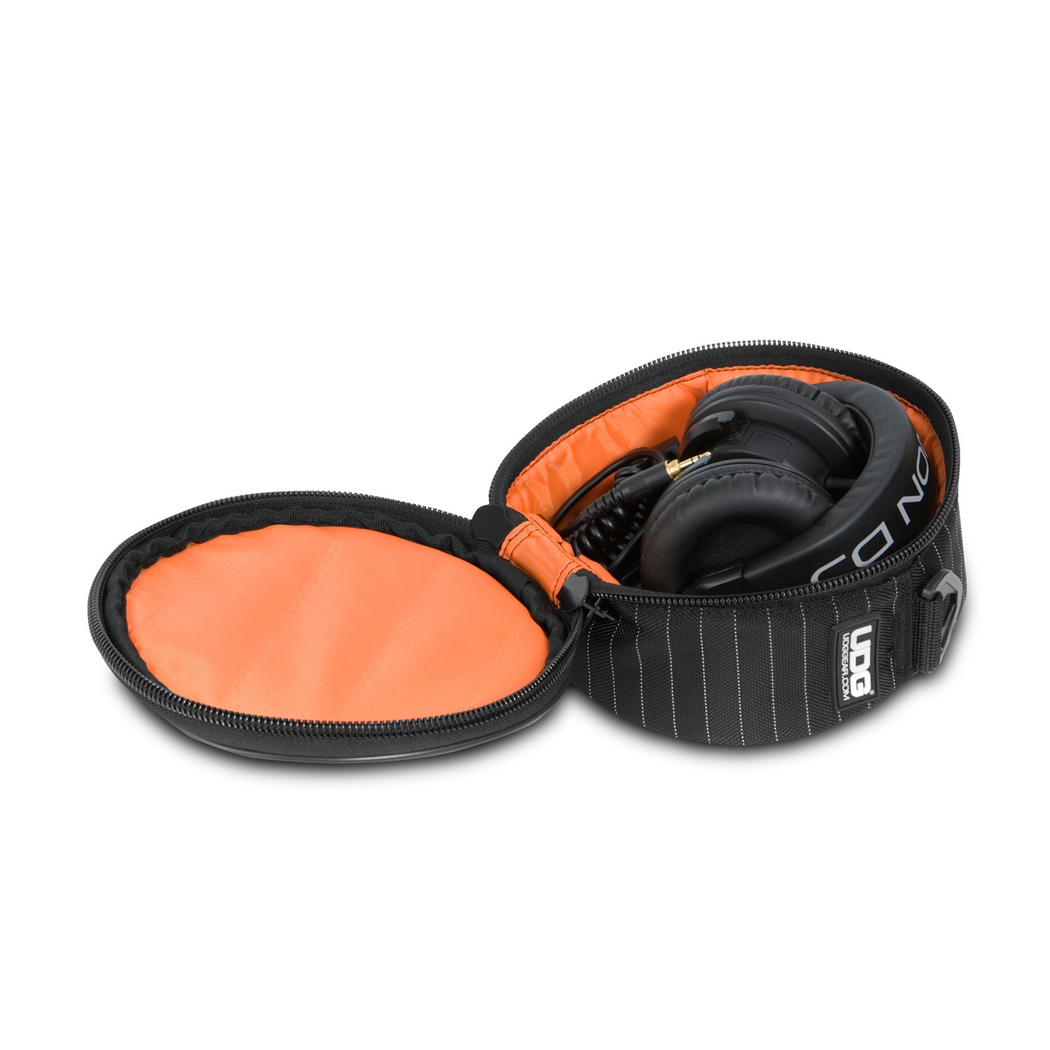 UDG Ultimate Headphone Bag Black/Grey Stripe по цене 3&nbsp;450 ₽