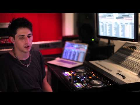 Native Instruments Traktor Kontrol S4 Mk3 по цене 130&nbsp;000 ₽