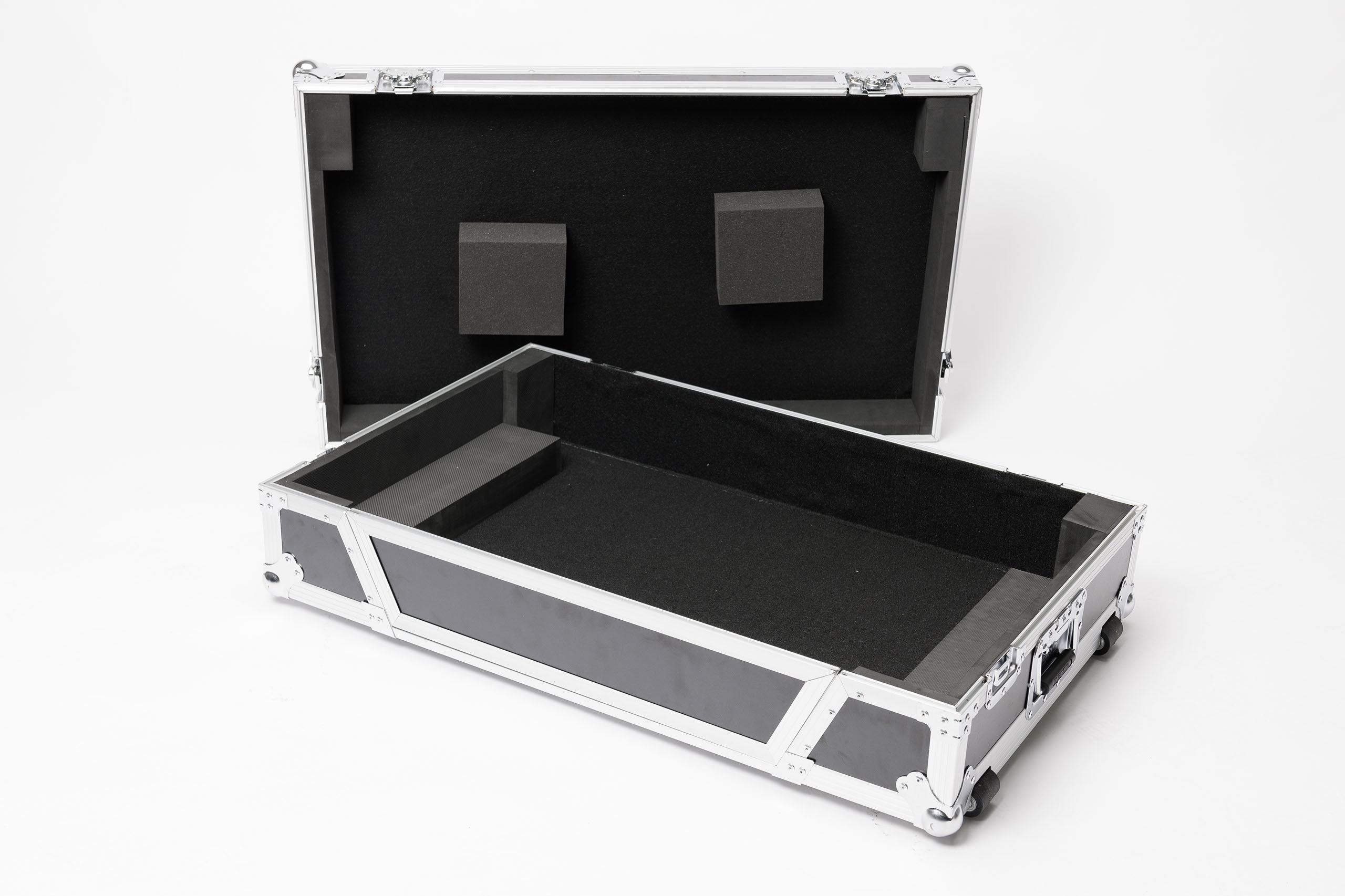 Magma DJ-Controller Case XDJ-XZ 19'' по цене 47&nbsp;130 ₽