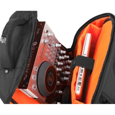 UDG Ultimate Backpack Black/Orange Inside по цене 12&nbsp;070 ₽