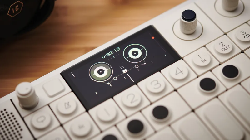 Teenage Engineering OP-1 Field наконец получил функцию Undo