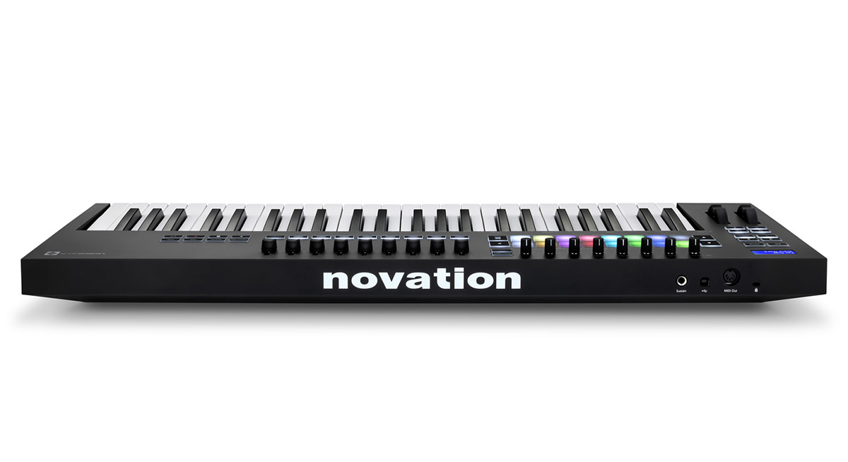 Novation Launchkey 49 MK3 по цене 33&nbsp;760 ₽