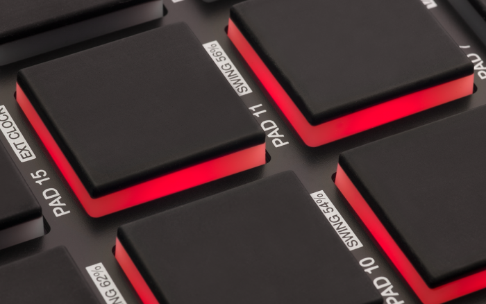 Akai Pro MPD218 по цене 11&nbsp;630 ₽
