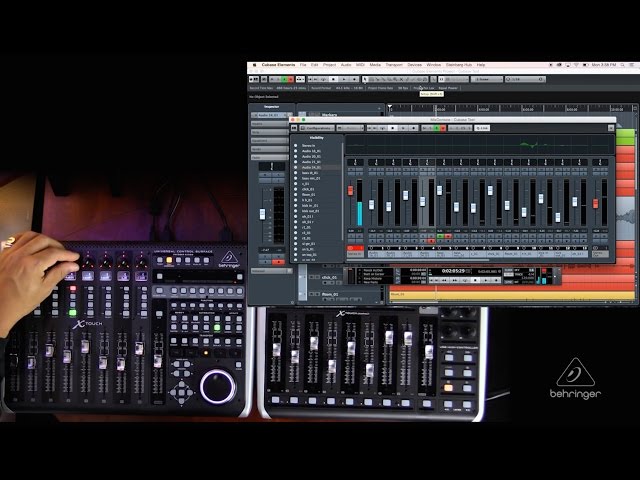 Behringer X-Touch Compact по цене 33&nbsp;650 ₽
