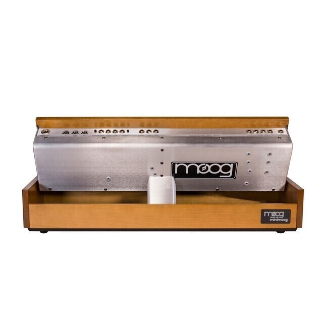 Moog Minimoog Model D по цене 1&nbsp;034&nbsp;180 ₽