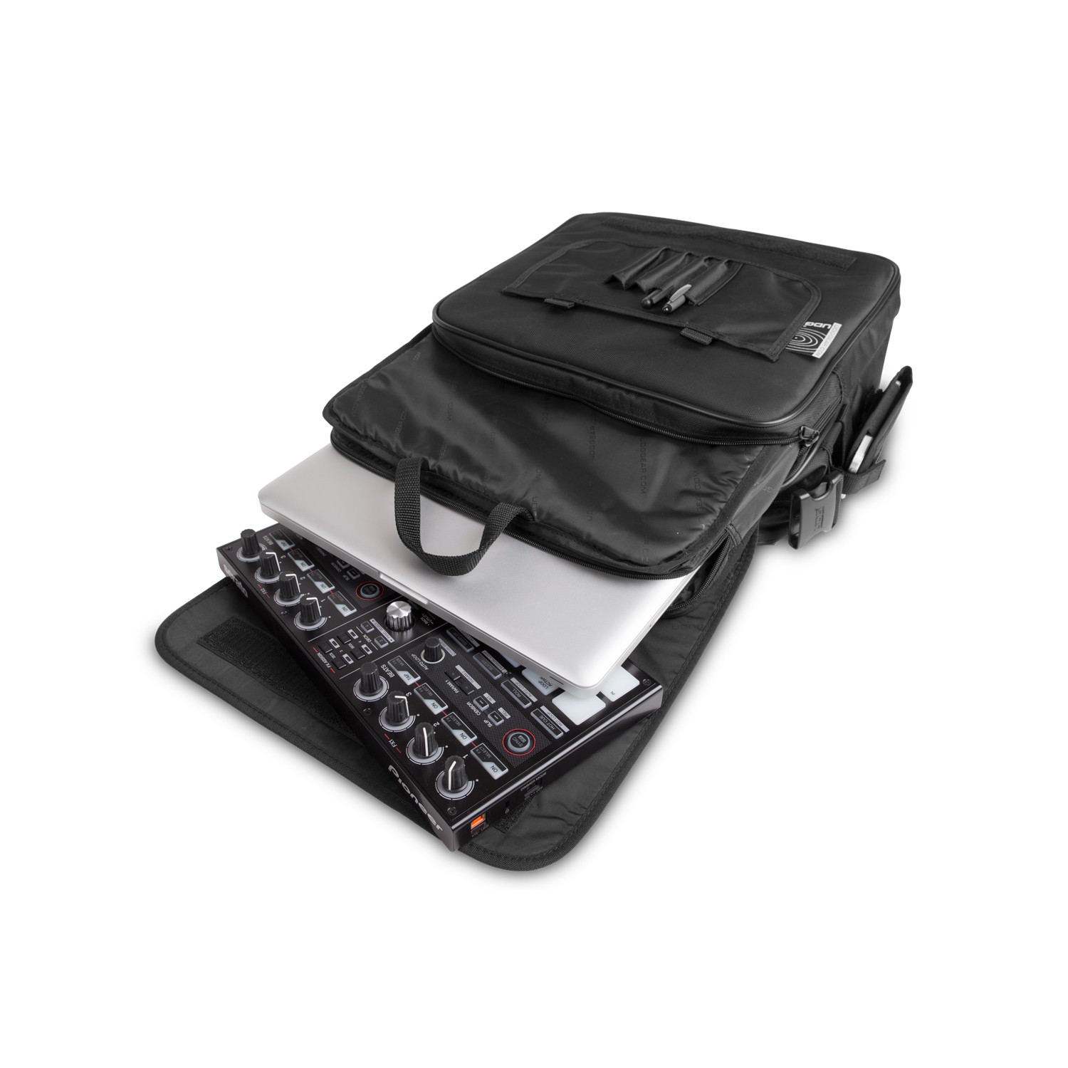 UDG Ultimate CourierBag DeLuxe Black по цене 10&nbsp;350 ₽