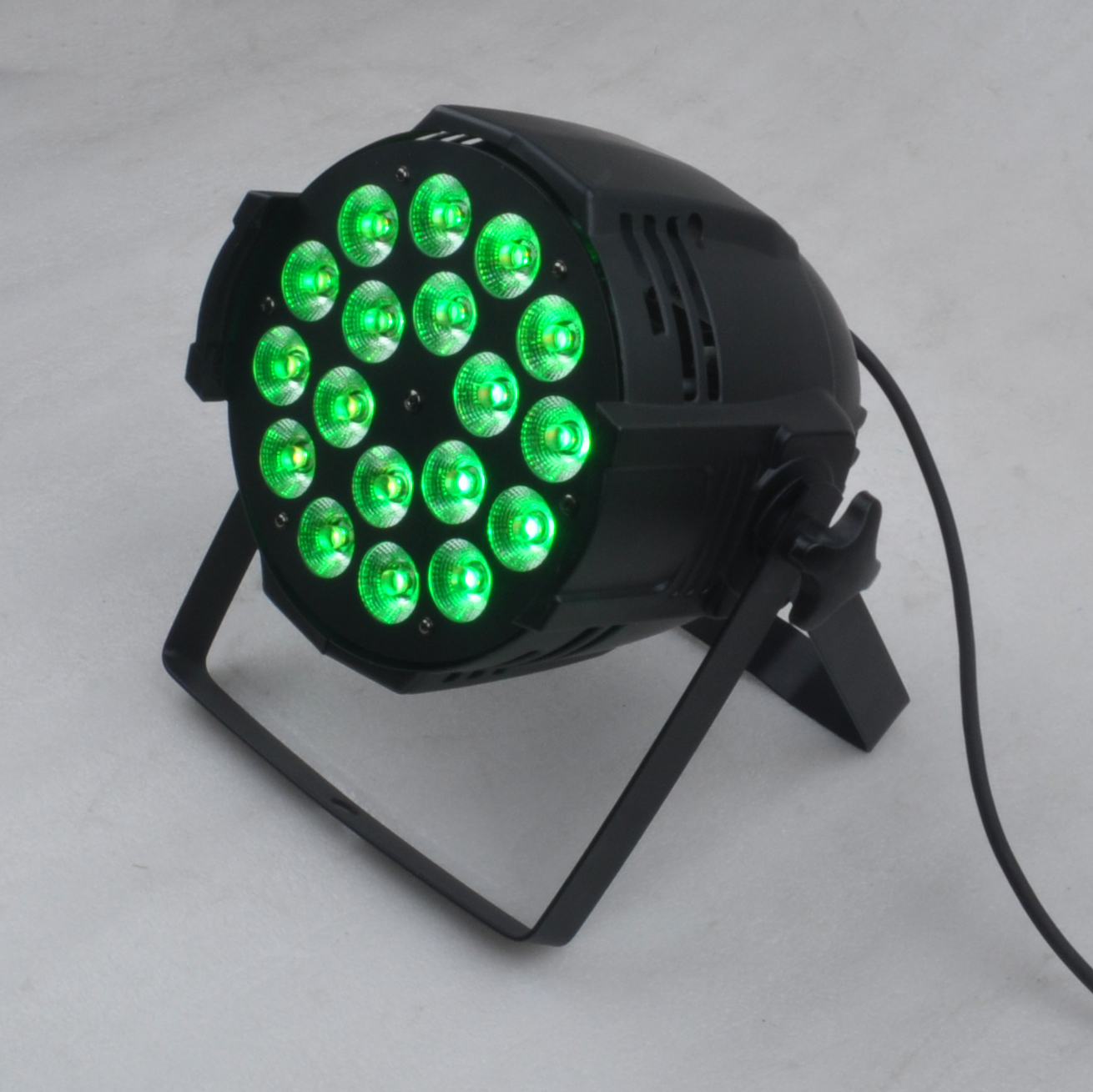 Proton Lighting PL PAR 18-15 RGBWA+UV 45° по цене 24&nbsp;960 ₽