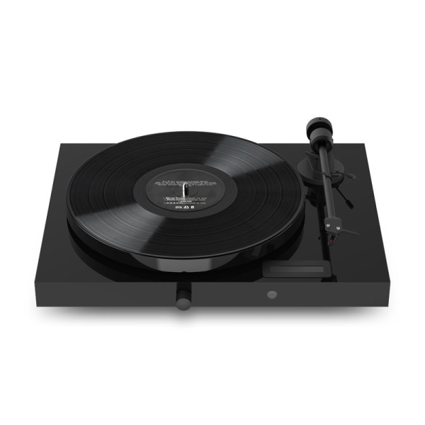 Pro-Ject Juke Box E1 Piano Black по цене 54&nbsp;290 ₽