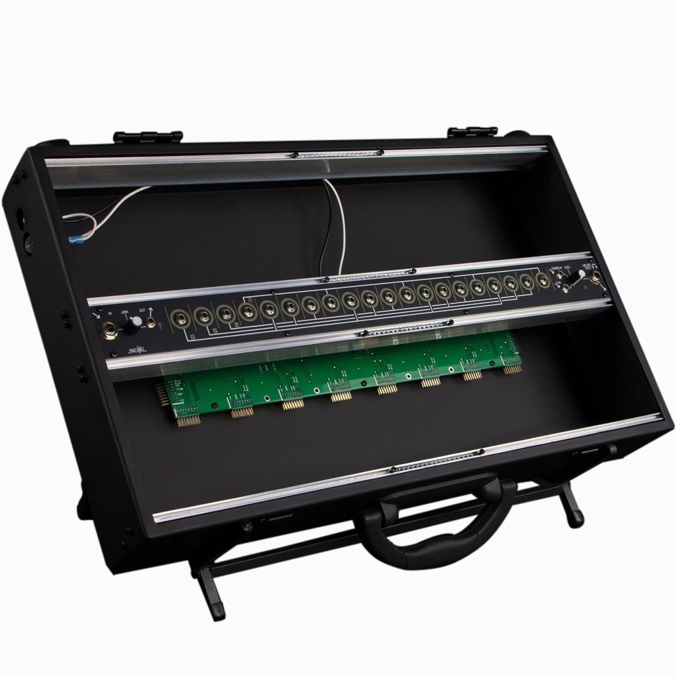 Make Noise 7U CV Bus Case по цене 92&nbsp;490 ₽
