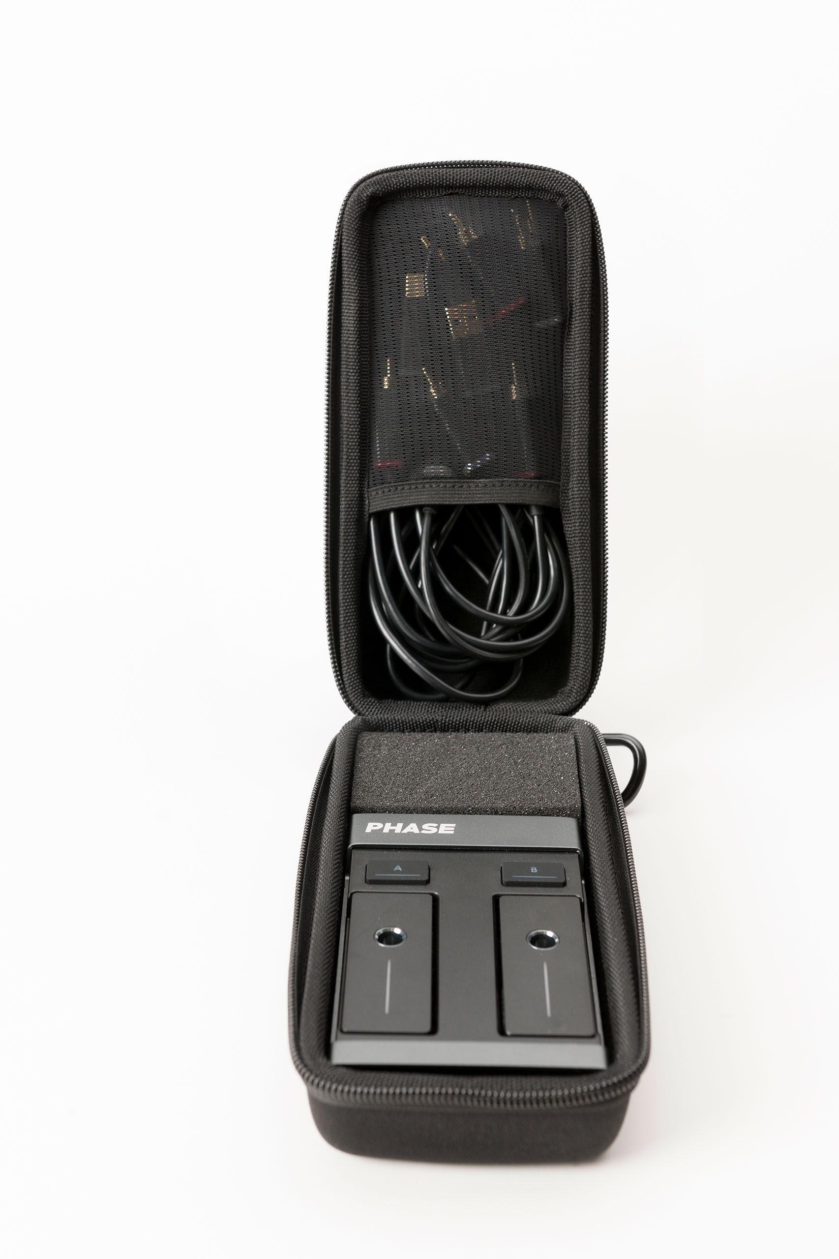 Magma CTRL Case Phase black/black по цене 2&nbsp;280 ₽
