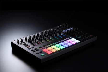 Roland MC-707 по цене 125&nbsp;040 ₽