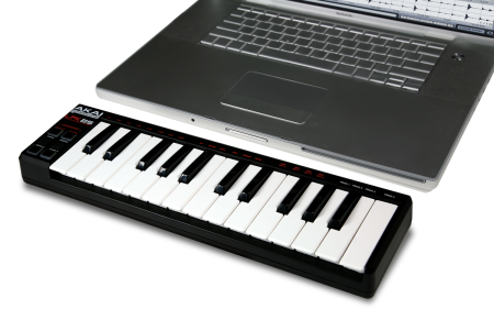 AKAI PRO LPK25 по цене 9&nbsp;100 ₽