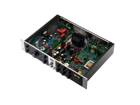 Universal Audio 6176 по цене 571&nbsp;870 ₽